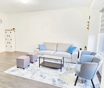 For Lease - 166 Ogston Crescent, Whitby, Ontario - Photo 3