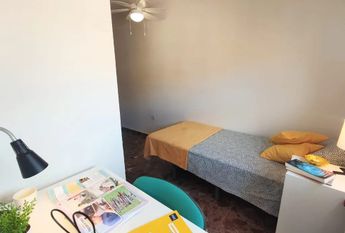 Carrer dIbi, Paterna, Valencian Community 46989