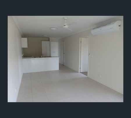 2/3 Nike Court, Wulkuraka, Qld 4305 - Photo 2