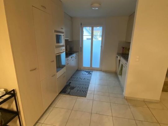 CHARMANTE WOHNUNG MIT SONNIGEM BALKON - Foto 1