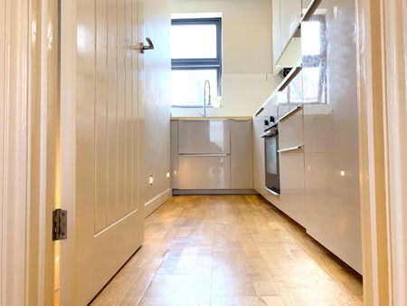 1 Bed Flat, High Street, CR7 - Photo 5