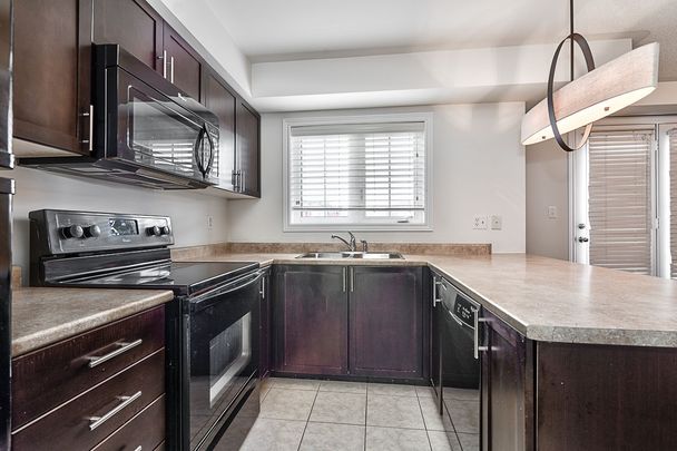 For Lease - 39 Hays Boulevard Unit# 12, Oakville, Ontario - Photo 1