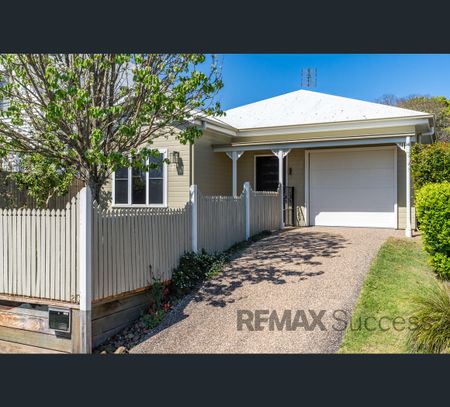 35 North Street, Mount Lofty, Qld 4350 - Photo 4