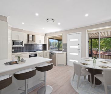 Spacious Five-Bedroom Family Home with Pool & Solar Power - Photo 5