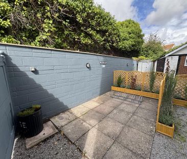 Studio to rent - Photo 6