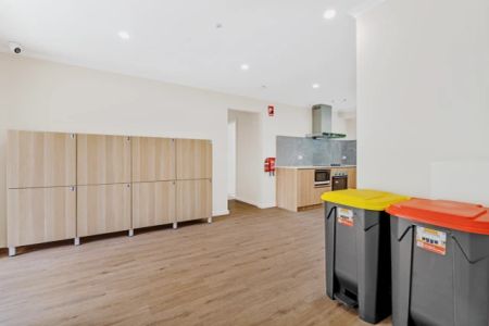 67 Alderford Drive, Melbourne - Photo 2