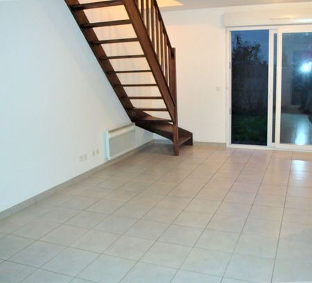 Location maison 3 pièces, 70.00m², Fontenay-le-Fleury - Photo 2