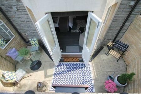 Cathedral Road, CARDIFF - Photo 5