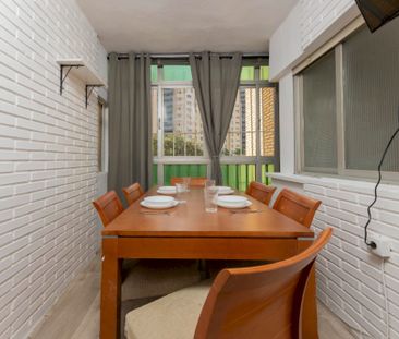 Cozy and bright room on Avenida Peñarrocha - Photo 2