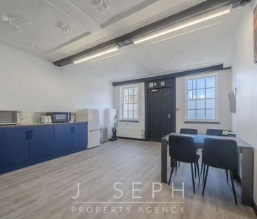 1 bedroom in a house share to rent - Photo 4