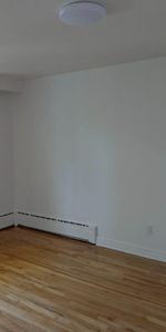 Haut Duplex - 3 chambres - à louer à Lasalle - Photo 3