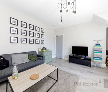 Cardigan Terrace Room 2, Newcastle Upon Tyne - Photo 1