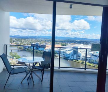 Fully Furnished 1 Bed Apartment - 3 Month Lease Only - Photo 4