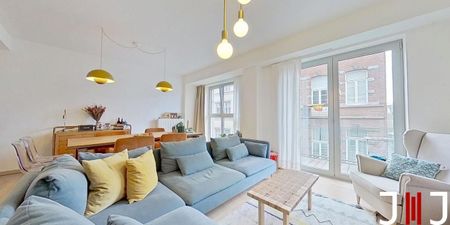 Appartement te huur in Elsene voor € 1.500 met 2 slaapkamers - Photo 2