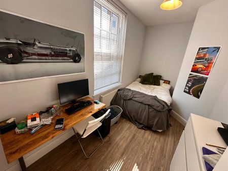 6 bedroom duplex to rent - Photo 4