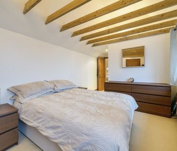 1 bed Maisonette To Let - Photo 6