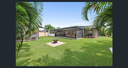 4 Floyd Court, 4214, Parkwood Qld - Photo 2