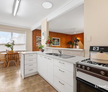 1 Hardwood Ct , MITCHAM - Photo 6