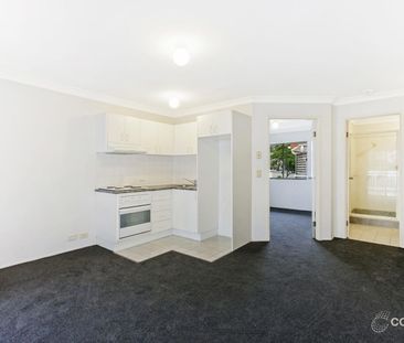 "Walk to Everything. Live in Style." - Photo 6