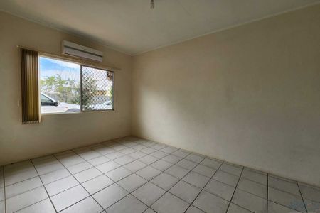 Comfortable and spacious - One bedroom unit - Photo 2