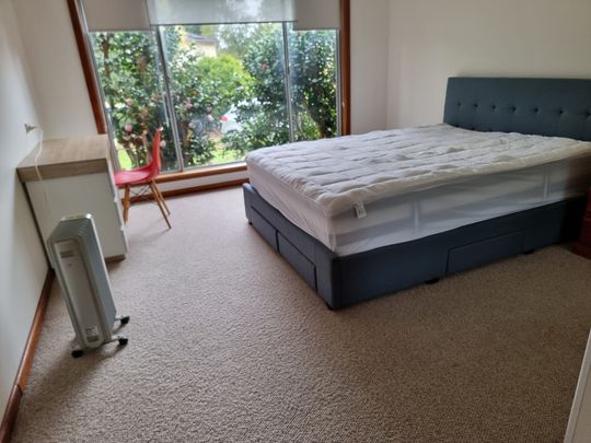 West Ryde - Photo 1