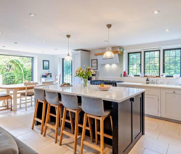 4 bedroom detached house to rent - Photo 4