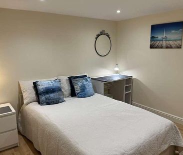 Springfield Road, Guildford, Surrey, GU1 - Photo 4