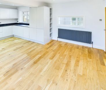 4 Bedroom - Photo 3