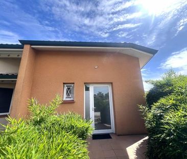 Appartement à louer - 2 pièces - 70 m² - Photo 1