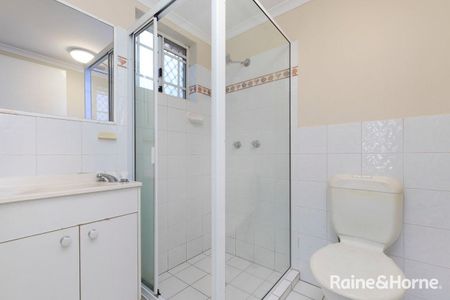 Fantastic Two Bedroom Unit - Just off Park Road! - Photo 3