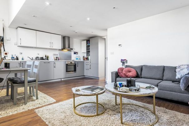 2 bedroom flat to rent - Photo 1