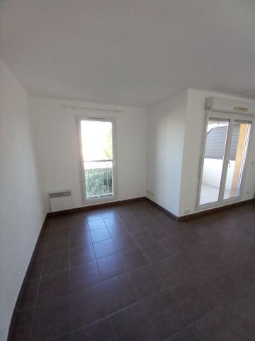 Location Appartement 1 pièce 31m² AIX EN PROVENCE 80ème - Photo 3