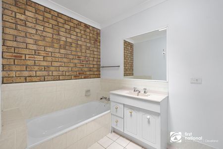 NEWLY PAINTED CHARMING 3 BEDROOM UNIT IN CAPALABA - Photo 2