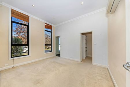 Large family home - Photo 5