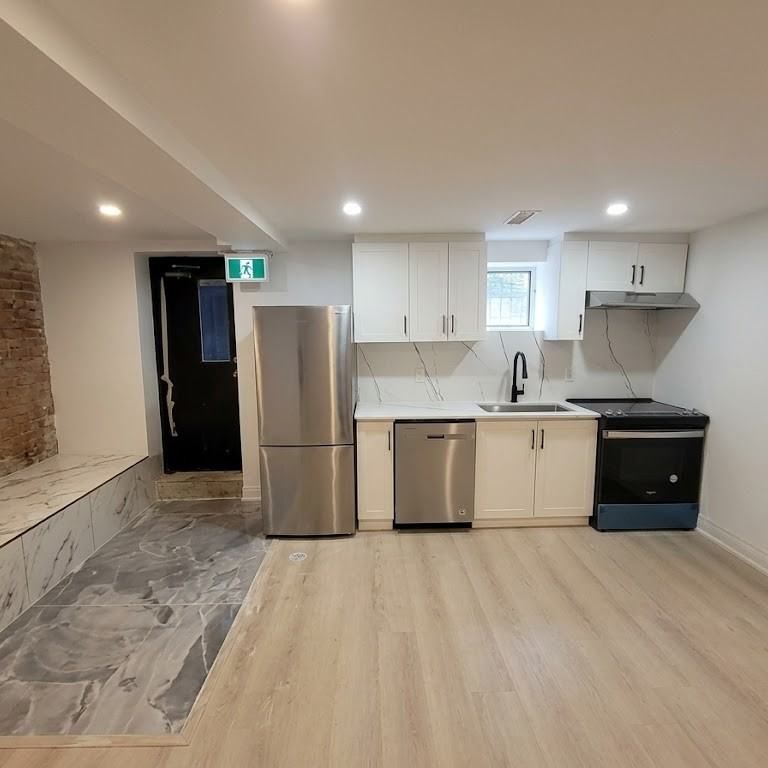 36 Brunswick Avenue apartment — Toronto, ON (3-Bedroom) - 3 Bedroom - Photo 1