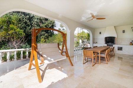 Luxury Villa for rent in The Golden Mile, Marbella, Andalusia - Photo 3