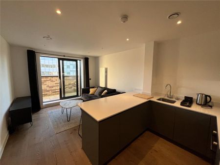 2 bedroom penthouse to rent - Photo 2