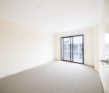 3 BEDROOM AIR CONDITION TOWN HOUSE - Photo 1