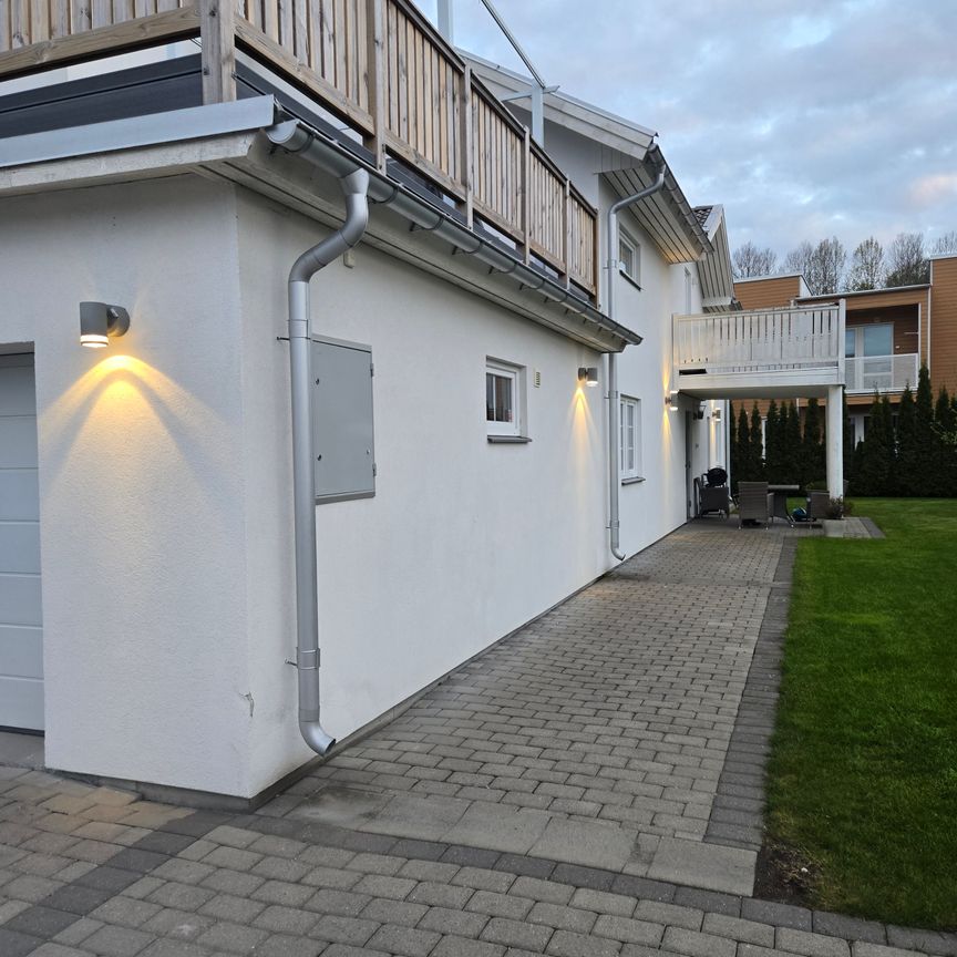 Persikogatan, Örebro - Foto 1