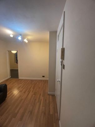 2 Bed Flat, Kings Drive, HA9 - Photo 1