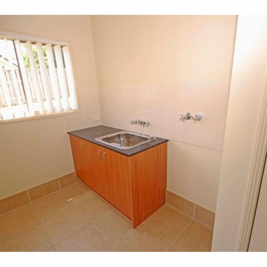 6 Rosemallow Avenue, Upper Coomera - Photo 1