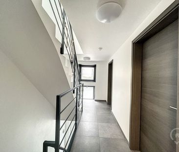 Appartement te huur - Foto 1