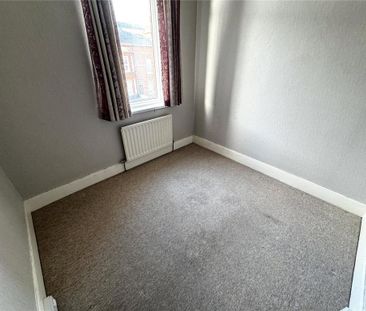 3 bedroom apartment to rent - Photo 5