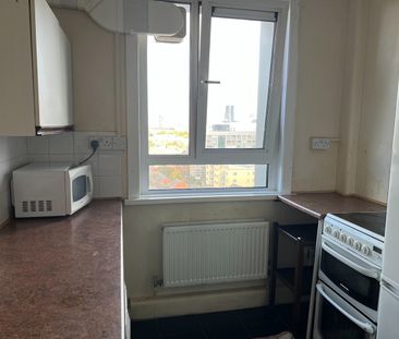 Room in a Shared Flat, Duffield Court, M15 - Photo 4