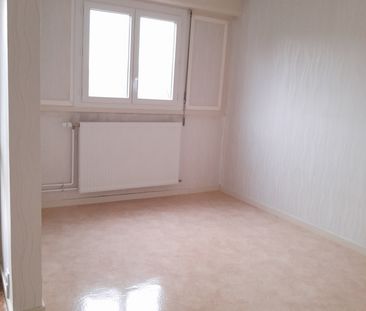 Location Appartement 4 pièces 75m² CHALON SUR SAONE 71100 - Photo 1