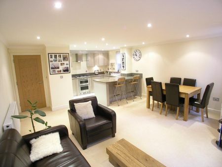2 bedroom apartment to rent - Photo 5