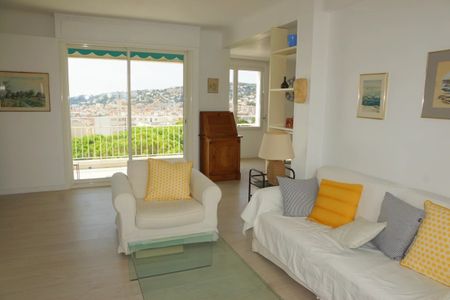 LOCATION 3 PIECES AVEC TERRASSE ET VUE PANORAMIQUE - Photo 5