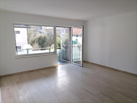 Großzügige Wohnung mit Loggia und Parkplatz - Photo 5