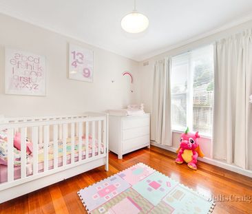 Vintage Polish & A Pretty Outlook - Photo 5