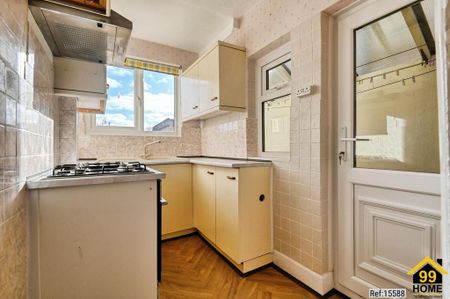 3 bedroom semi-detached house to rent - Photo 3